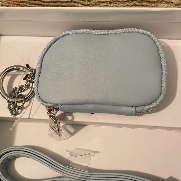 STEVE MADDEN 3pc Set Light Blue Crossbody Purse Earbud Case Scarf Keychain NEW - Picture 4 of 9